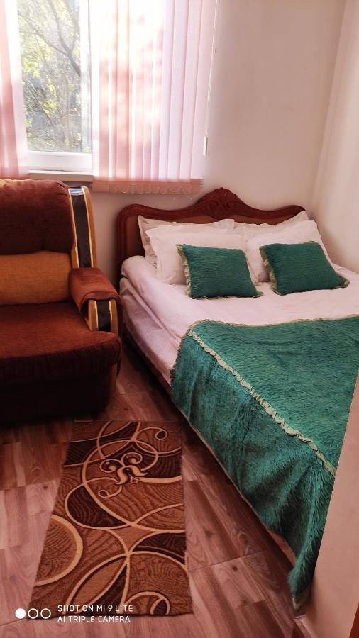 Apartments Azatutyan Avenue 9, Кв 19 Єреван Екстер'єр фото