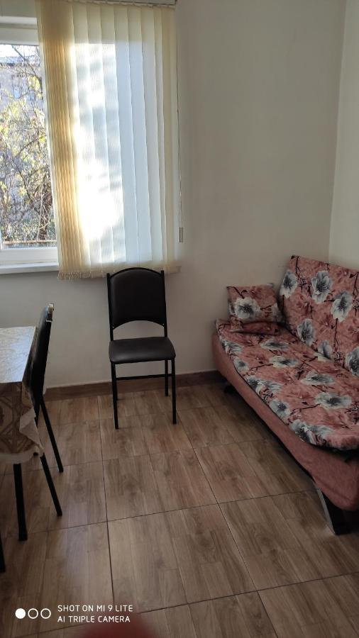 Apartments Azatutyan Avenue 9, Кв 19 Єреван Екстер'єр фото