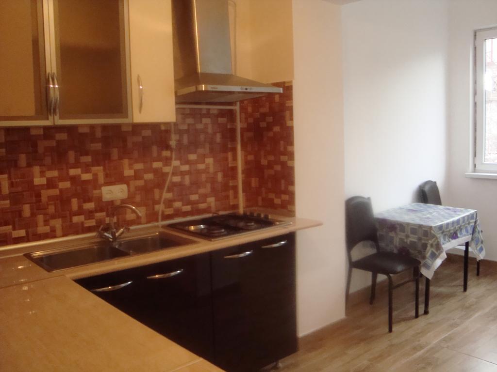 Apartments Azatutyan Avenue 9, Кв 19 Єреван Екстер'єр фото